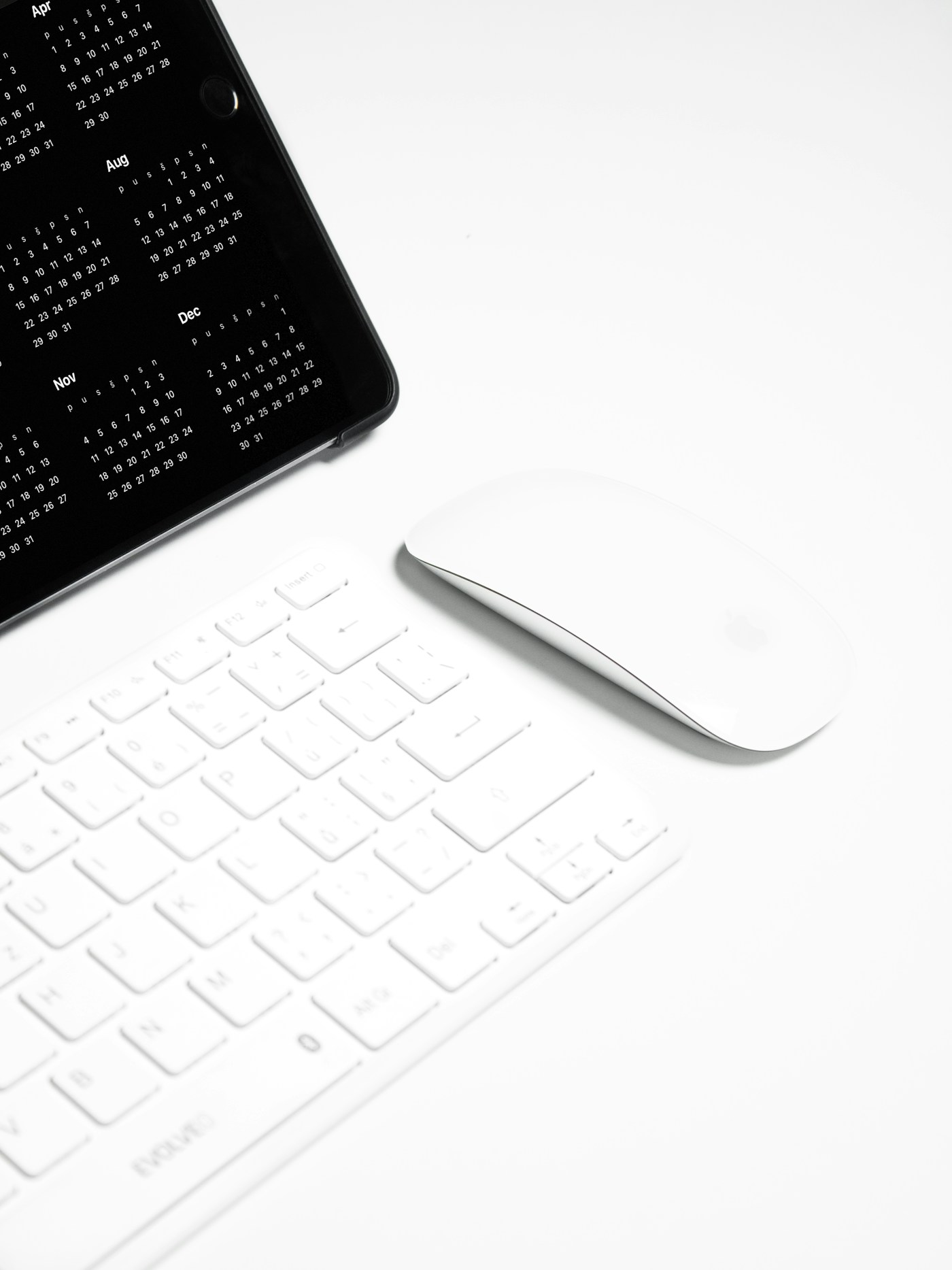 Computer equipment with keyboard and mouse